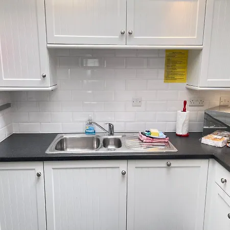 37 Trenwith Place, Charming Family & Garden! St Ives