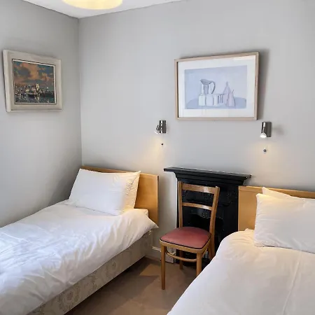 37 Trenwith Place, Charming Family & Garden! Ferienhaus St Ives